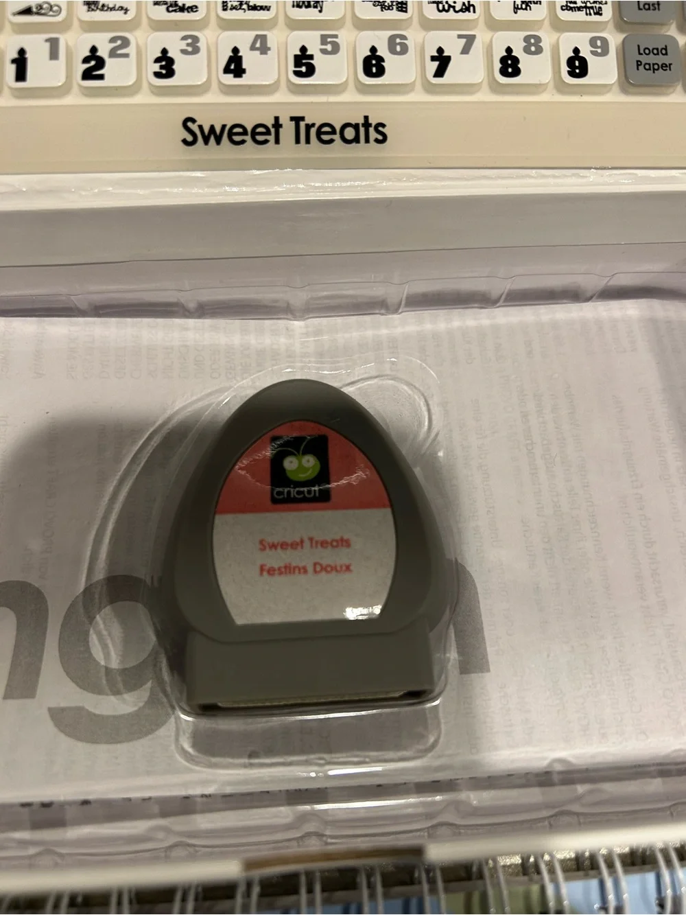 Cricut Sweet Treats Shapes Cartridge - Pink, Blue, Yellow, Brown